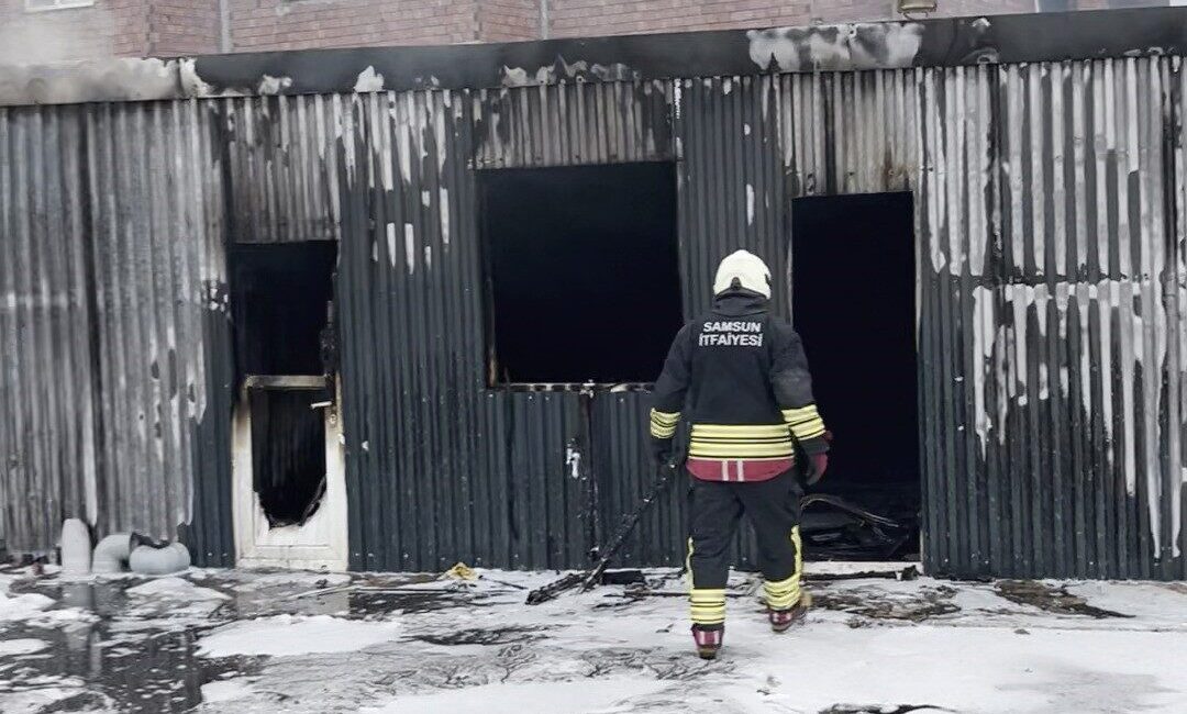 Samsun’un Terme ilçesinde bir şantiyede çıkan yangın sonucunda bir konteyner