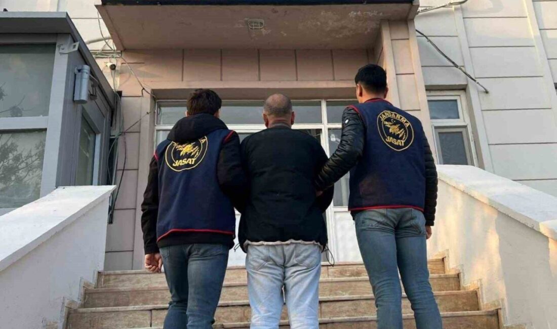 Şanlıurfa’da Jandarma ekipleri tarafından gerçekleştirilen operasyon sonucunda aranan 2 şahıs