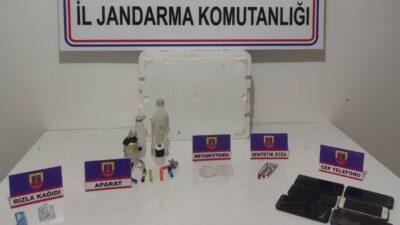 Manisa’nın Sarıgöl ilçesinde Jandarma ekipleri tarafından gerçekleştirilen operasyonda 10 gram