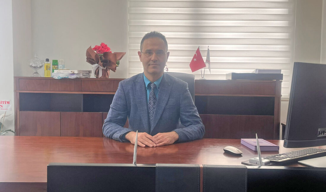 Çiçekdağı İlçe Milli Eğitim Müdürlüğü görevine Serdal Bora’nın atandığı ve