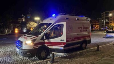 Sinop’ta sahil bandında hareketsiz halde denizde yatan bir erkek şahısın