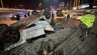 Manisa’nın Yunusemre ilçesinde meydana gelen zincirleme trafik kazasında 3 araç