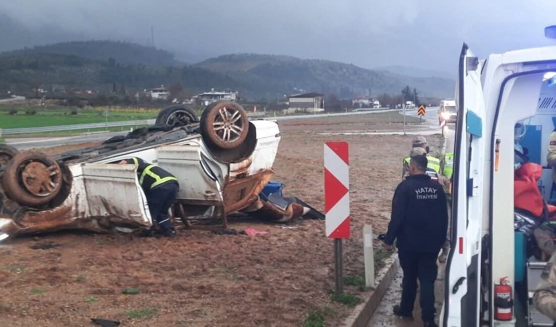 Hatay’ın Hassa ilçesine bağlı Tiyek Mahallesi’nde meydana gelen trafik kazasında,