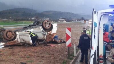 Hatay’ın Hassa ilçesine bağlı Tiyek Mahallesi’nde meydana gelen trafik kazasında,