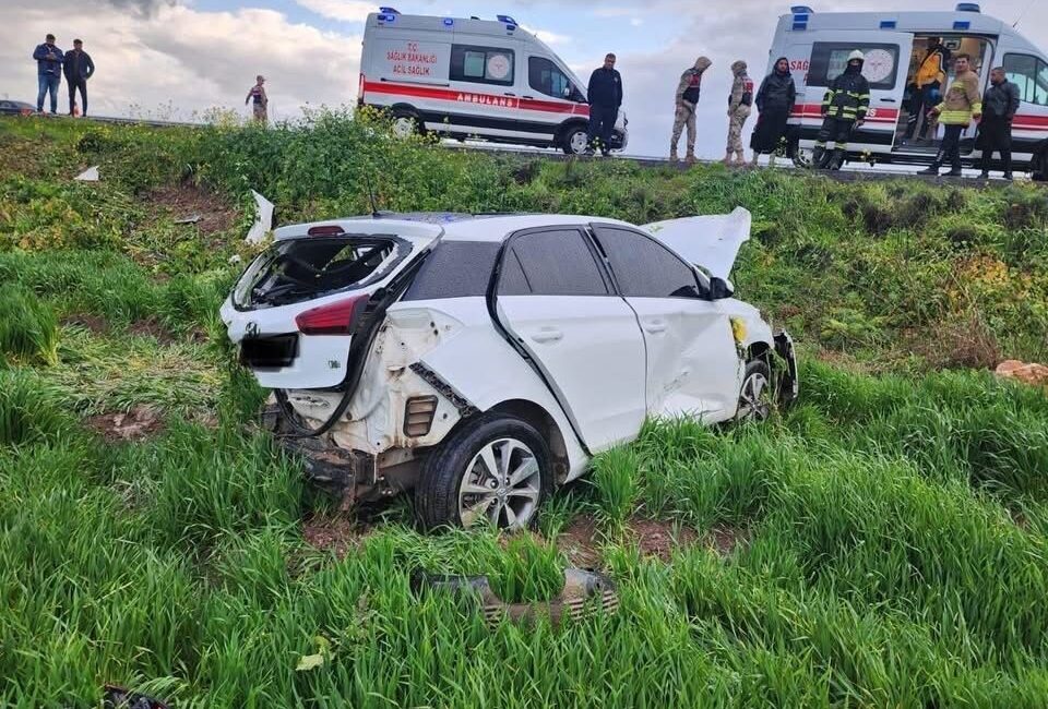 Hatay’da yağışlı hava sebebiyle meydana gelen bir trafik kazasında, sürücü