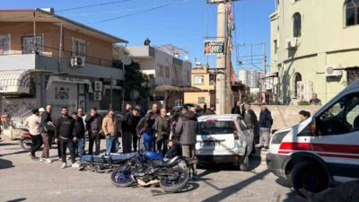 Tarsus ilçesinde meydana gelen trafik kazasında 2 kişi yaralandı. Kaza,