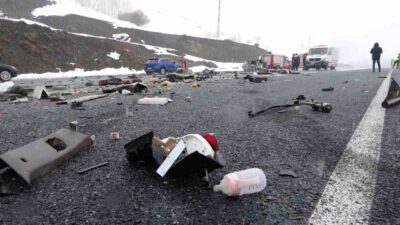Bitlis-Van Karayolu’nda gerçekleşen trafik kazasında ağır yaralanan ve hastaneye kaldırılan