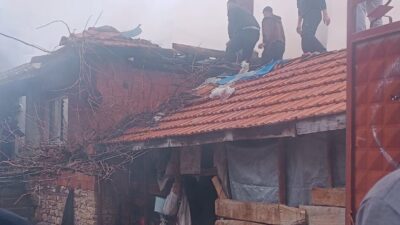Tavşanlı ilçesinde meydana gelen yangın, itfaiye ekiplerinin hızlı müdahalesiyle diğer