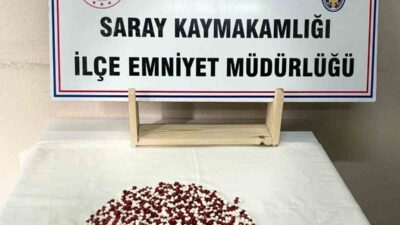 Saray ilçesinde gerçekleştirilen operasyonda 657 uyuşturucu hap bulundu ve bu