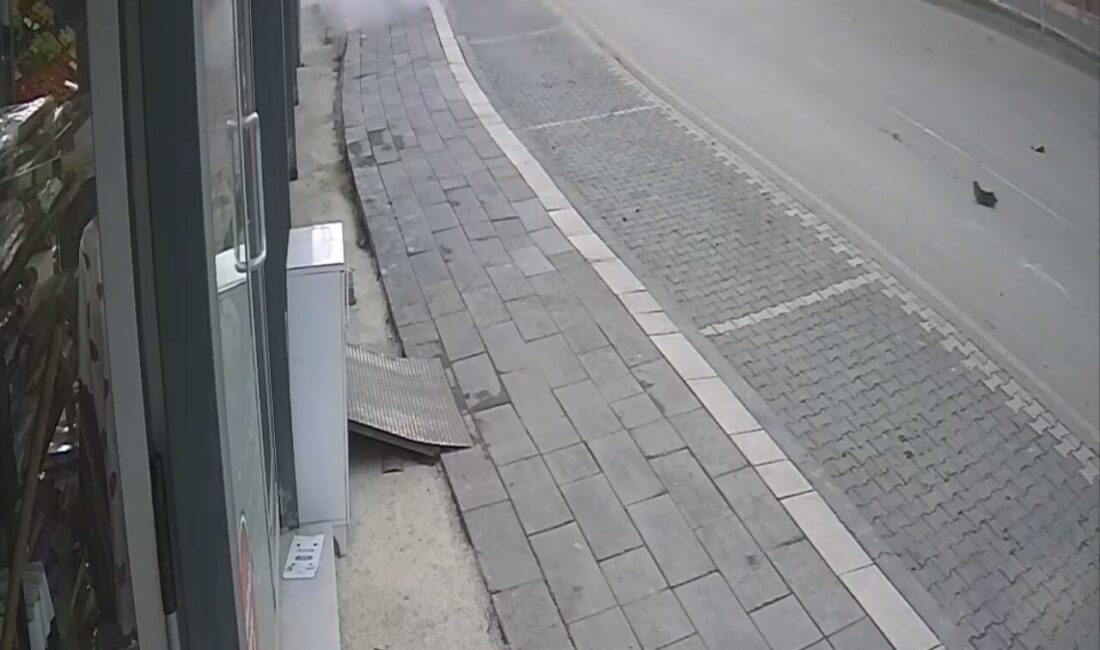 Erbaa ilçesinde meydana gelen trafik kazasında, bir araç kontrolünü kaybederek