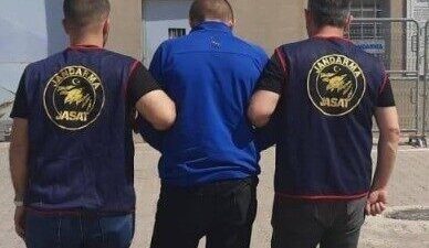Buldan ilçesinde jandarma tarafından düzenlenen operasyonda uyuşturucu ticareti yaptığı suçlamasıyla