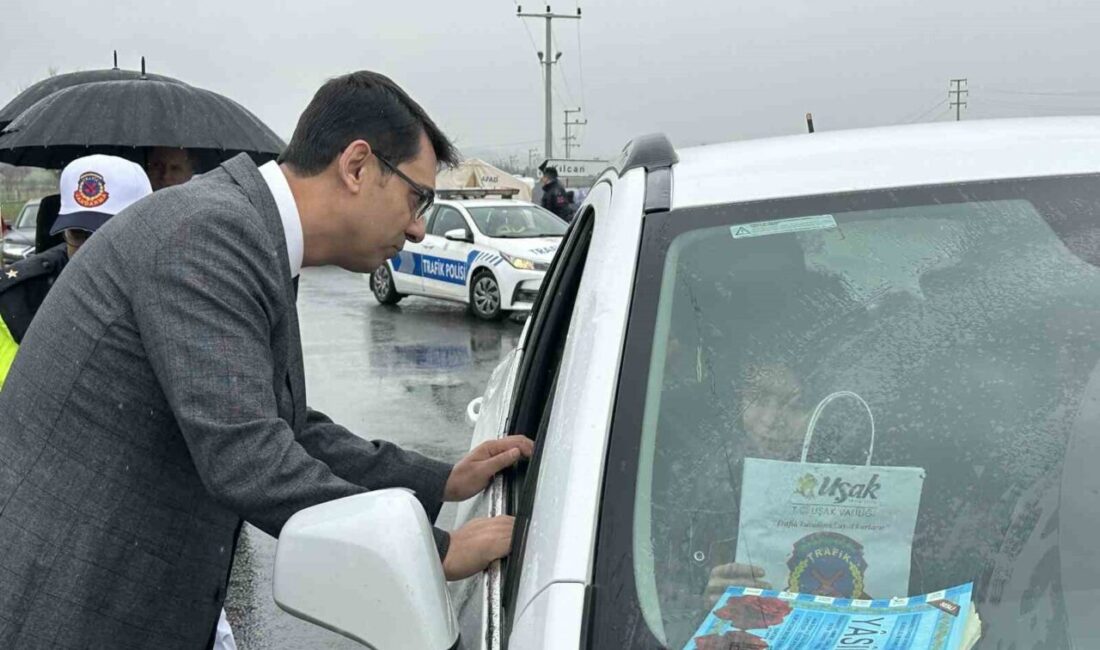 Uşak Valisi Serdar Kartal, bayram tedbirleri çerçevesinde polis ve jandarma