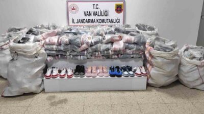 Van’ın Başkale ilçesinde gerçekleştirilen operasyonda 492 adet gümrüksüz kaçak eşya