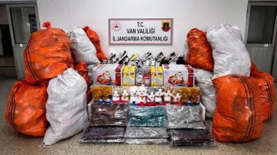 Başkale ilçesinde jandarma ekipleri tarafından yakalanan kaçak malzemelerin değeri 9