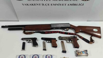 Samsun’un Yakakent ilçesinde gerçekleştirilen bir operasyonda 2 kişi uyuşturucu ve