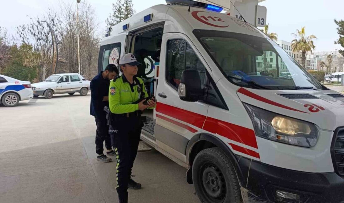 Adıyaman ilinde, iki motosikletin akaryakıt almaya gittiği sırada çarpışması sonucunda