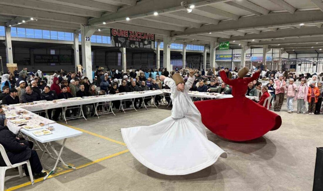 Çanakkale’nin Yenice ilçesinde düzenlenen gençlik şöleni ve iftar programında yüzlerce