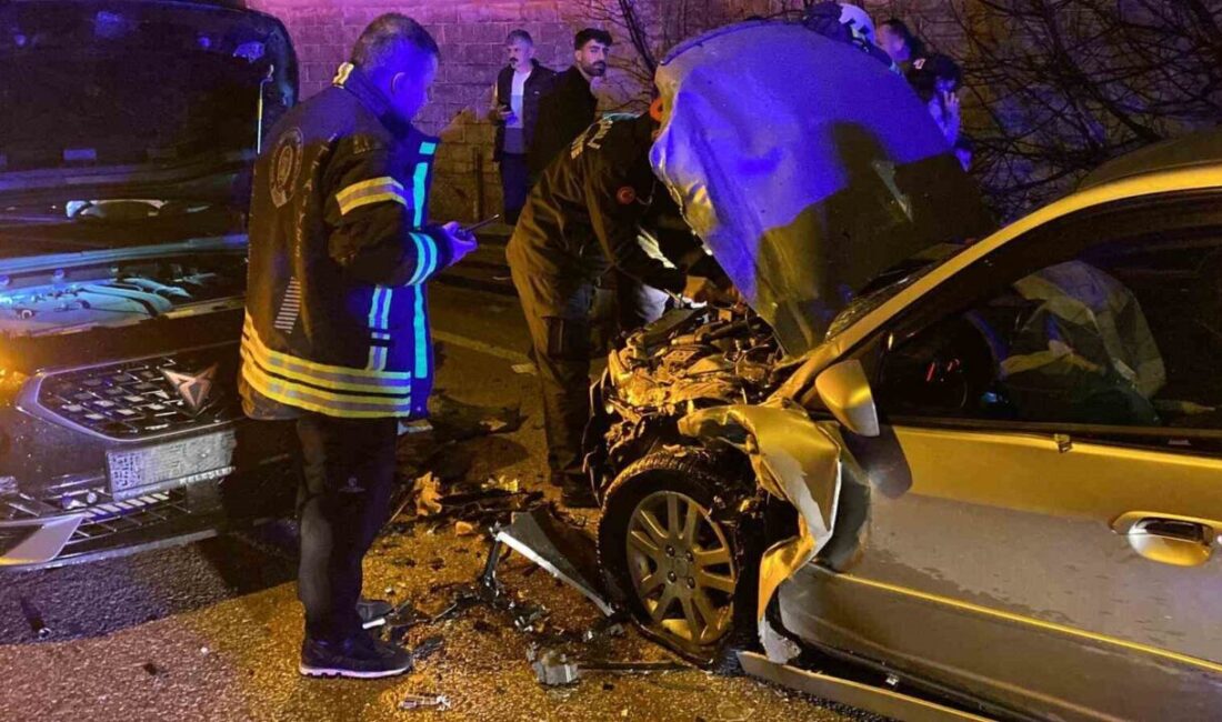 Kocaeli’nin Başiskele ilçesinde meydana gelen trafik kazasında, yere dökülen bir