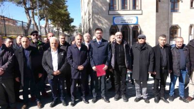 Yozgat Cumhuriyet Ortaokulu’nda öğrenci yakını tarafından darp edilen Okul Müdürü