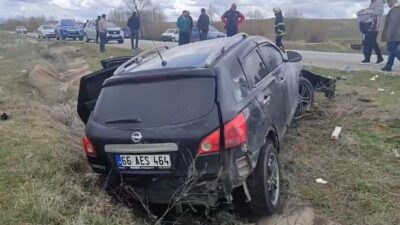 Yozgat’ta bir cipin devrildiği kazada 3 kişi yaralandı. Edinilen bilgilere