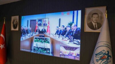 Video Konferans Sistemi (VKS) üzerinden gerçekleştirilen toplantıya, Erzincan Valisi Hamza