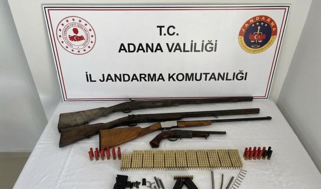 Adana’da, Adana İl Jandarma Komutanlığına bağlı ekipler, Kozan ilçesinde bulunan