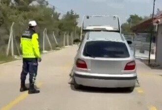 Adana’da bir sürücünün kendi canını ve diğer sürücülerin hayatını tehlikeye