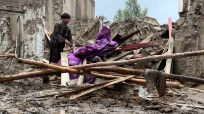 Afganistan’da devam eden şiddetli yağışların neden olduğu sellerde hayatını kaybedenlerin