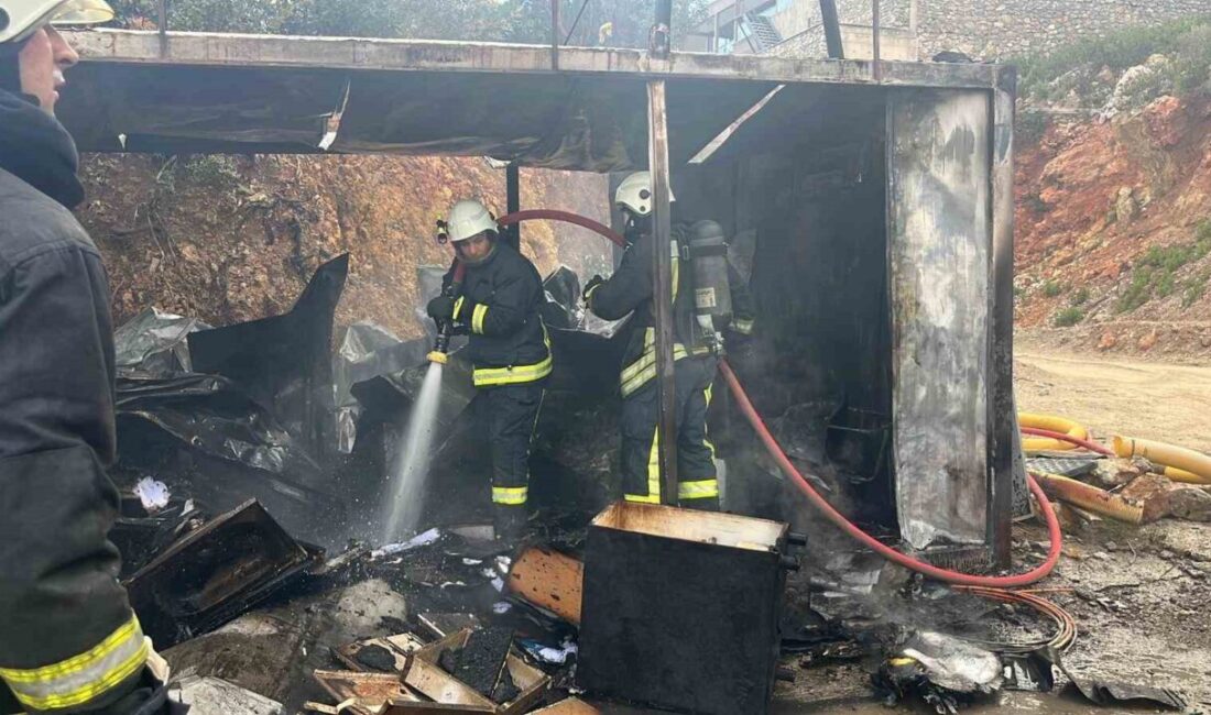 Alanya ilçesine bağlı Antalya’da bir inşaat alanında işçilerin konakladığı konteynerde