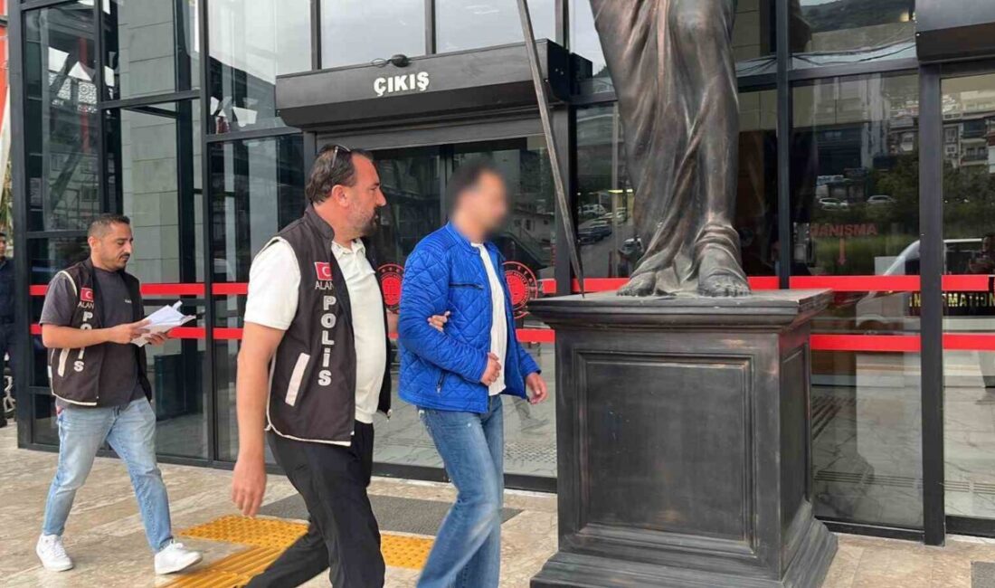 Alanya ilçesinde ikamet eden 47 yaşındaki C.K., sosyal medya hesapları