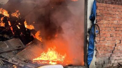 Kastamonu’da, Aşağı İsmaili köyü İmam Mahallesi’nde meydana gelen yangın, itfaiye