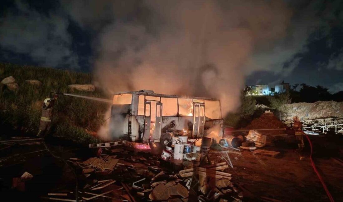 Hatay’da Belen ilçesi Şekere Mahallesi’ndeki bir şantiye alanında çıkan yangında