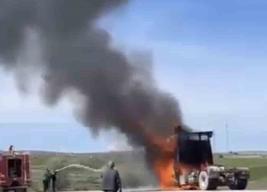 Şabanözü ilçesinde meydana gelen olayda bir tır, bilinmeyen bir sebepten