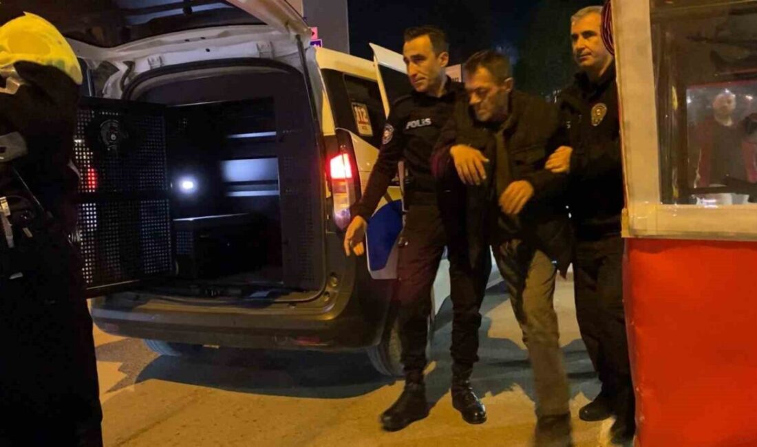 Bursa’nın İnegöl ilçesinde, Galatasaray’ın Fenerbahçe’yi mağlup etmesi sonrasında gerçekleştirilen kutlamalarda