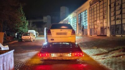 Besni ilçesinde alkollü olduğu belirlenen bir sürücü, polis ekiplerine direnç
