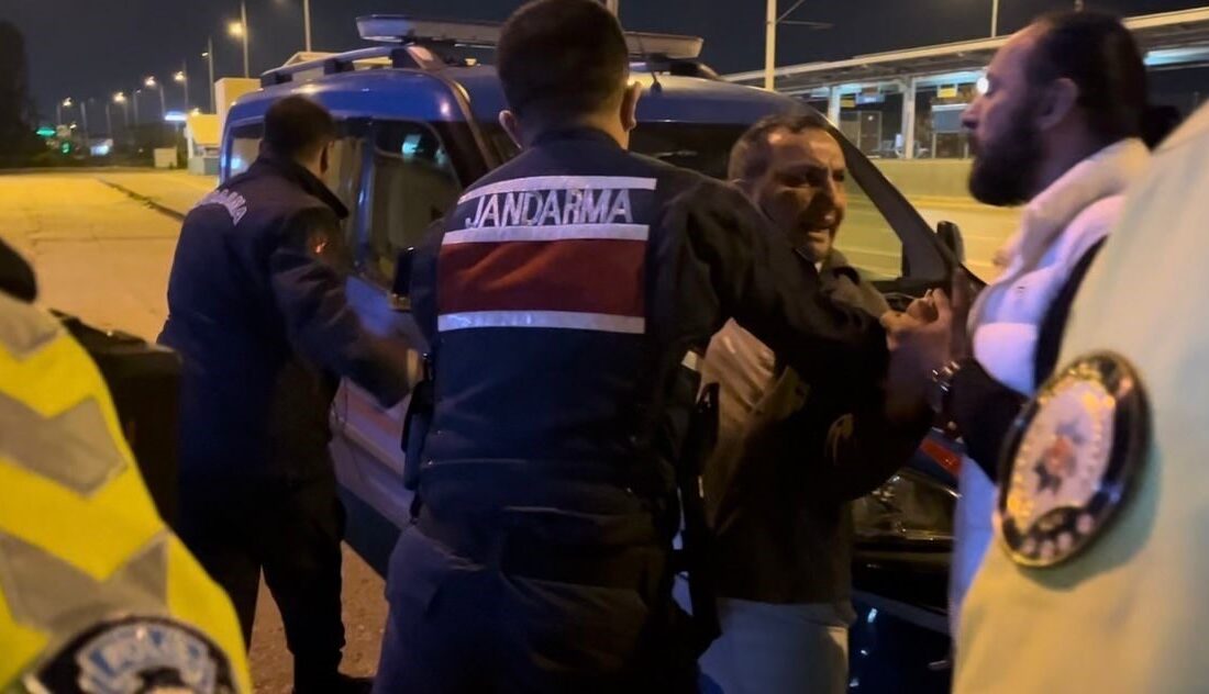Bursa’da 3 yıl önce alkollü yakalanan sürücü, polis ekiplerine direnerek