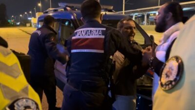 Bursa’da 3 yıl önce alkollü yakalanan sürücü, polis ekiplerine direnerek