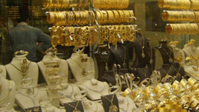 Altın piyasasında hareketlilik sürerken, yatırımcılar ve vatandaşlar güncel altın fiyatlarını