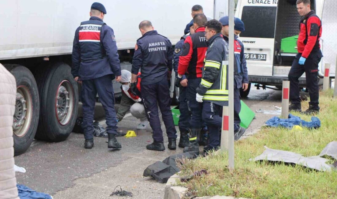 Amasya’da bir cenazeden dönen ailenin otomobili, tır ile çarpışarak 10