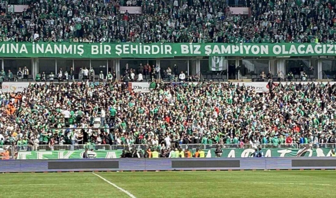 Eskişehir Prof. Dr. Fethi Heper Stadyumu’nda gerçekleşen Ankara Demirspor-Bursaspor maçı