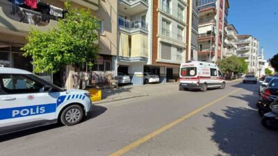 Efeler ilçesinde tek başına yaşayan 86 yaşındaki Hüsna Yılmaz, evinde