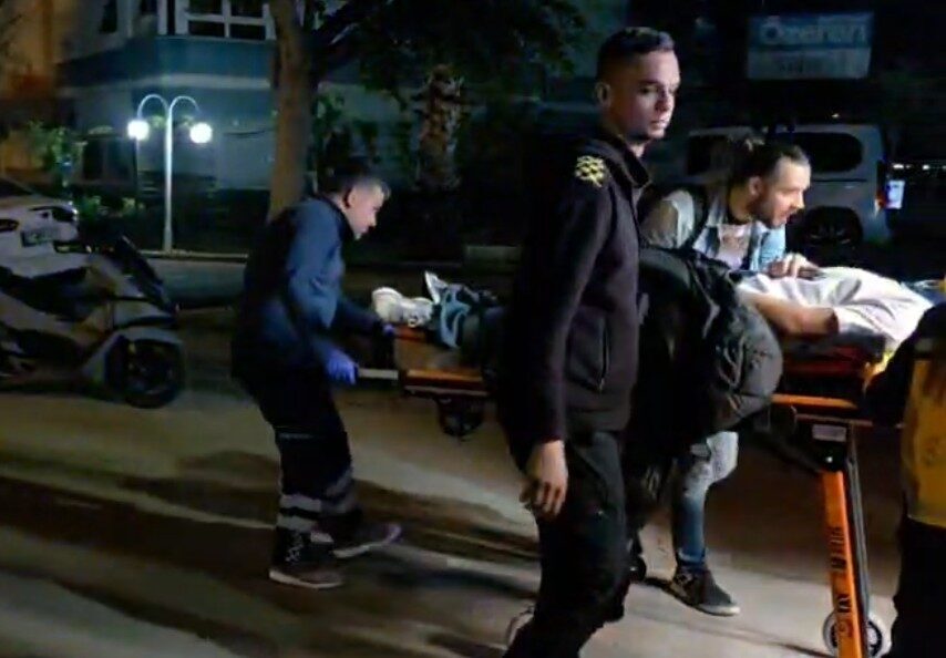 Antalya’nın Konyaaltı ilçesinde geçtiğimiz gece meydana gelen bir trafik kazasında,