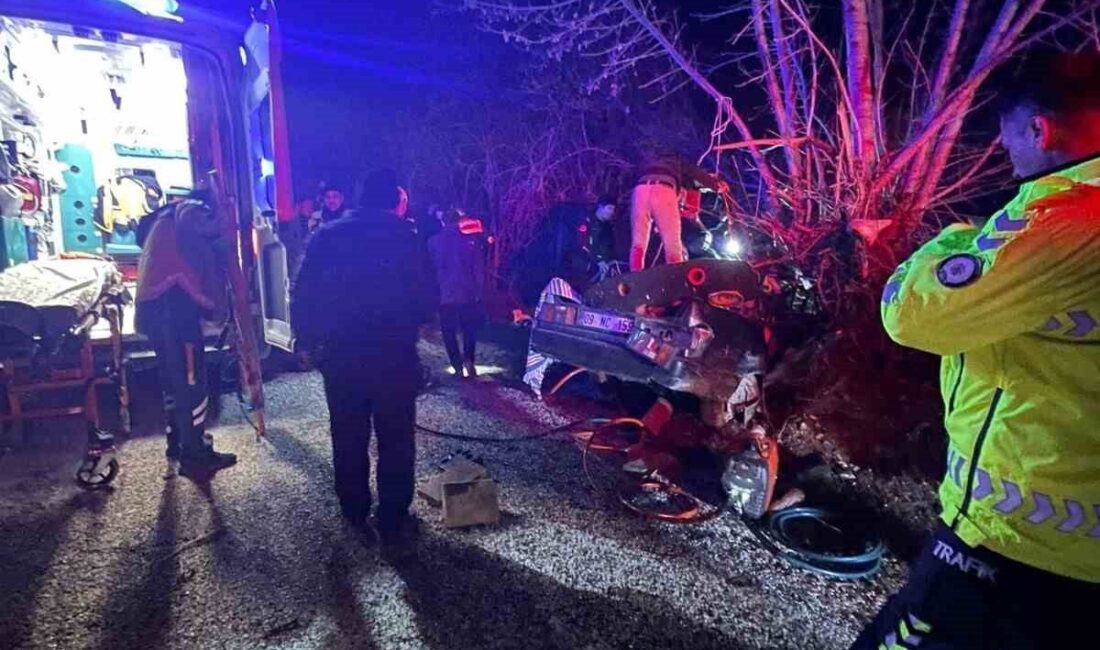 Antalya’nın Korkuteli ilçesinde meydana gelen bir trafik kazasında 3 kişi