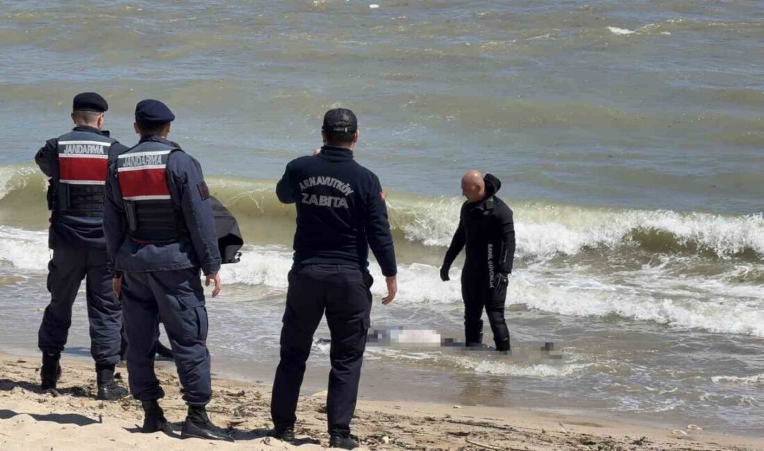 Arnavutköy ilçesine bağlı Karaburun Sahili’nde bir erkek cesedi, kıyıya vurmuş
