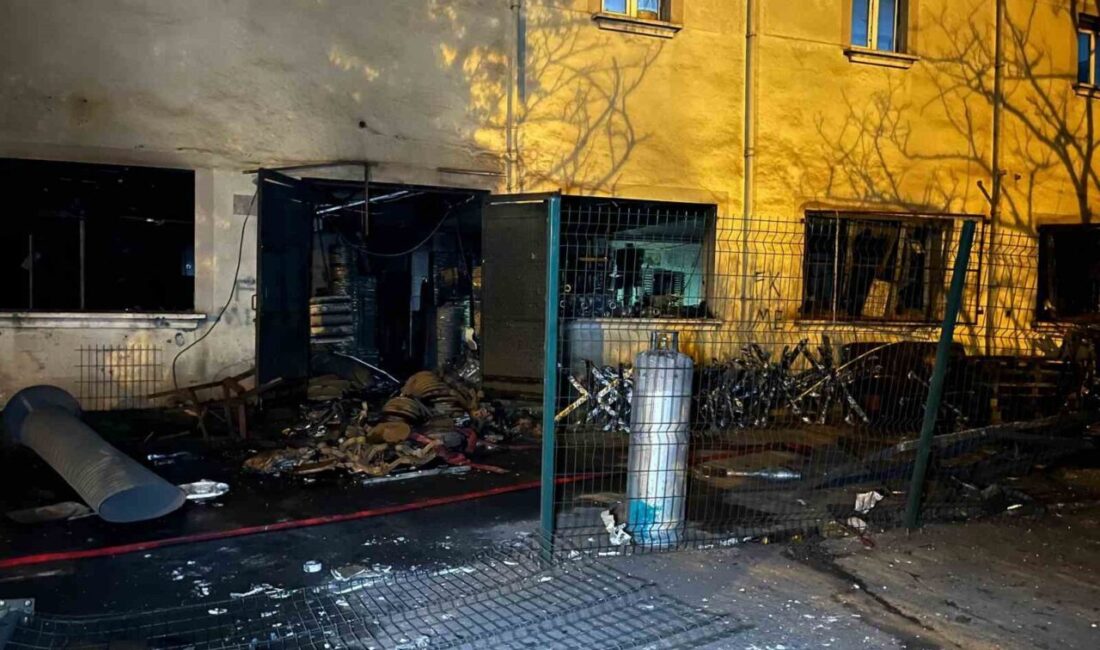 İstanbul Arnavutköy ilçesinde bir metal fabrikasının imalat bölümünde meydana gelen