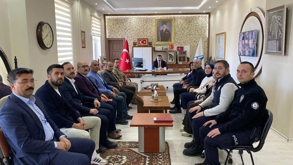 Arpaçay Kaymakamı Muhammed Burak Akköz liderliğinde, ilçedeki eğitim ortamlarının daha