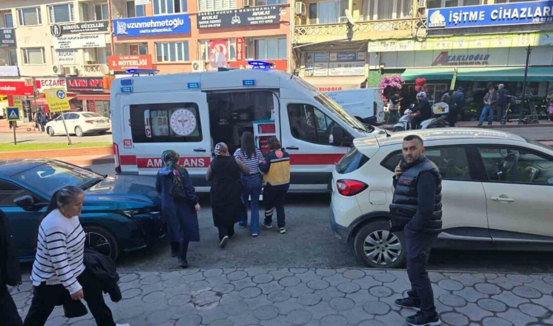 Karadeniz Ereğli ilçesinde bulunan Aycity Alışveriş Merkezi’nde, bir kadın bayanlar