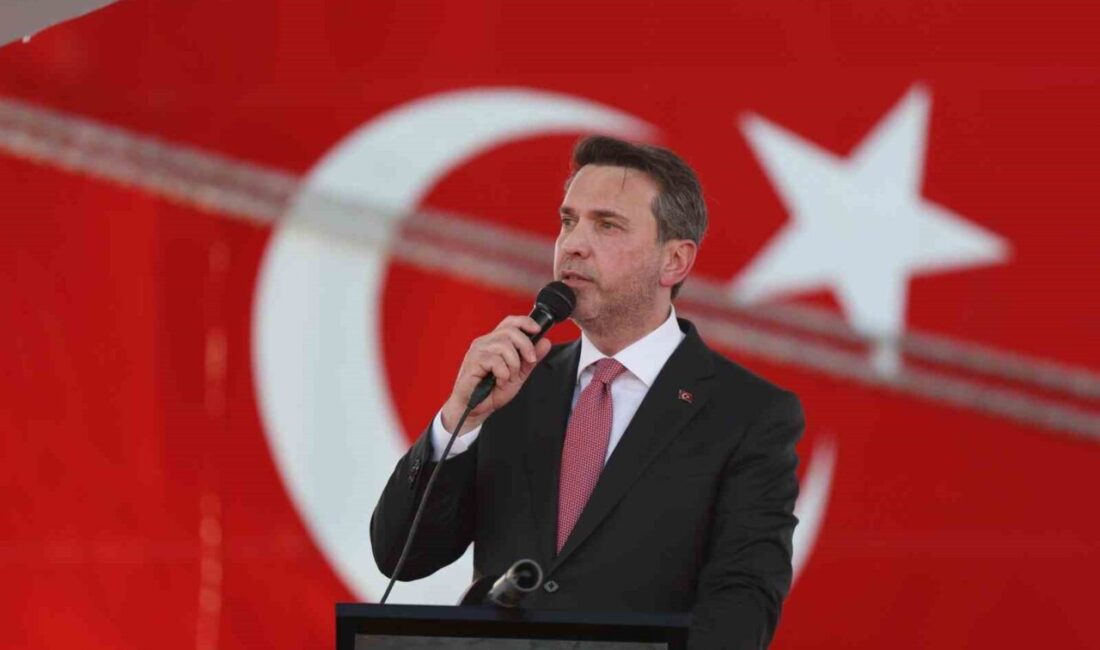 Enerji ve Tabii Kaynaklar Bakanı Alparslan Bayraktar, resmi ziyareti sırasında