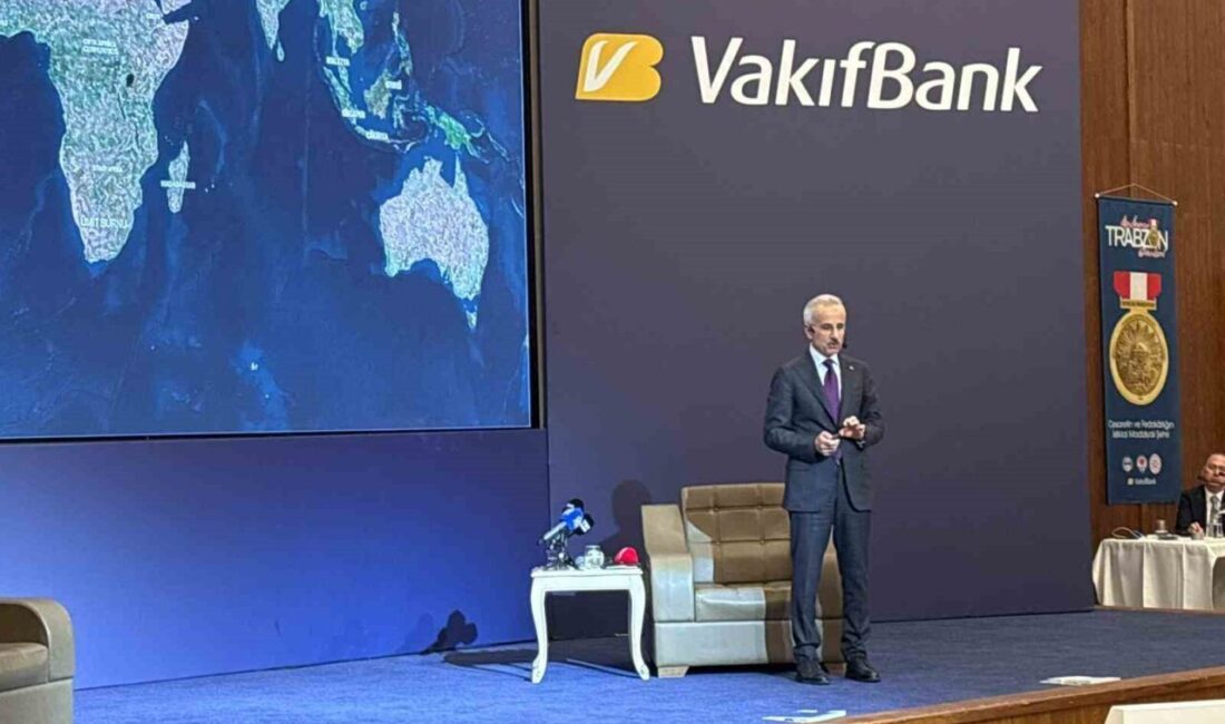 Ulaştırma ve Altyapı Bakanı Abdulkadir Uraloğlu, Ankara’da düzenlenen ‘Trabzon Günleri’