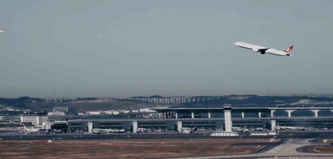 Ulaştırma ve Altyapı Bakanı Abdulkadir Uraloğlu, İstanbul Havalimanı’nda başlayan Eş